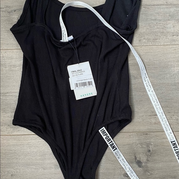 Mistress Rocks bodysuit with gold clasp detailing NWT - Picture 4 of 6